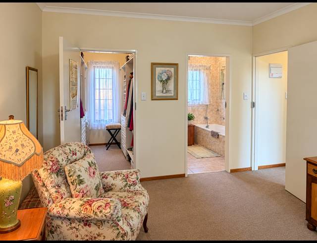 2 BEDROOM TOWNHOUSE FOR SALE IN AMBER VALLEY